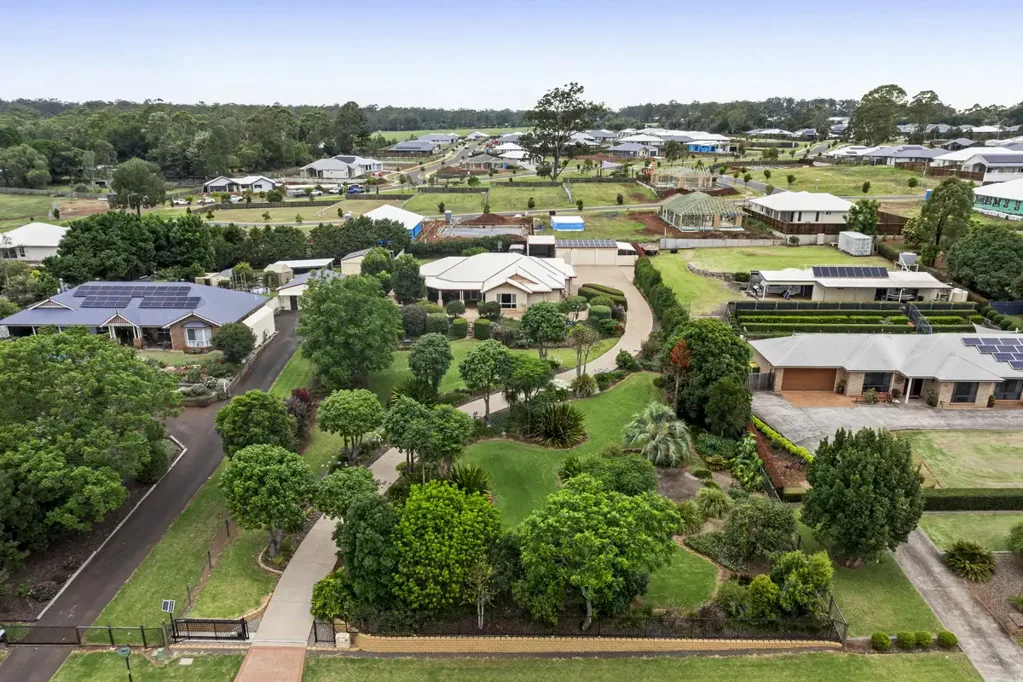 25 Charmaine Court, Kleinton, QLD 4352