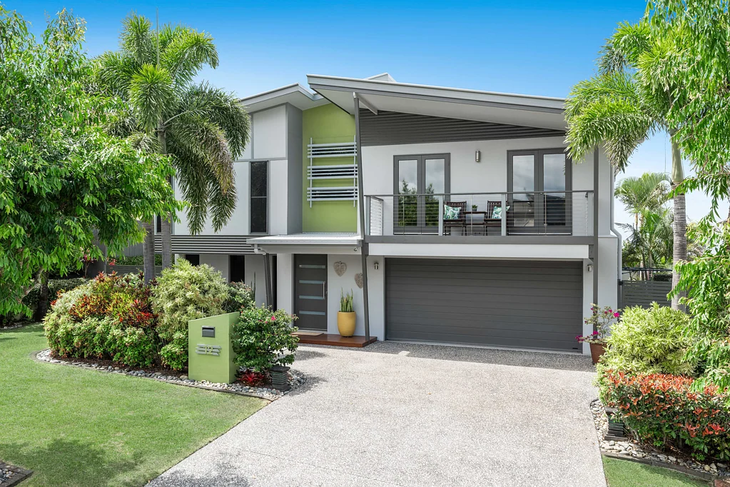 12 Nursery Place, Wakerley, QLD 4154