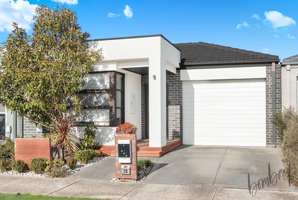 28 Hollington Drive, Mickleham, VIC 3064