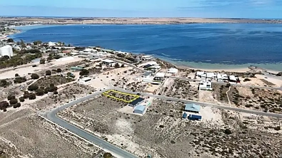 Streaky Bay  FANTASTIC COASTAL ALLOTMENT JUST MINUTES TO THE BEACHFRONT!
REDUCED NOW $130,000!!