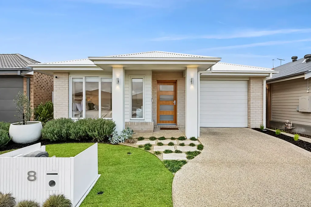 8 Grevillea Drive, Mount Duneed, VIC 3217
