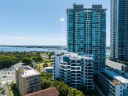 915/3 Como Crescent, Southport