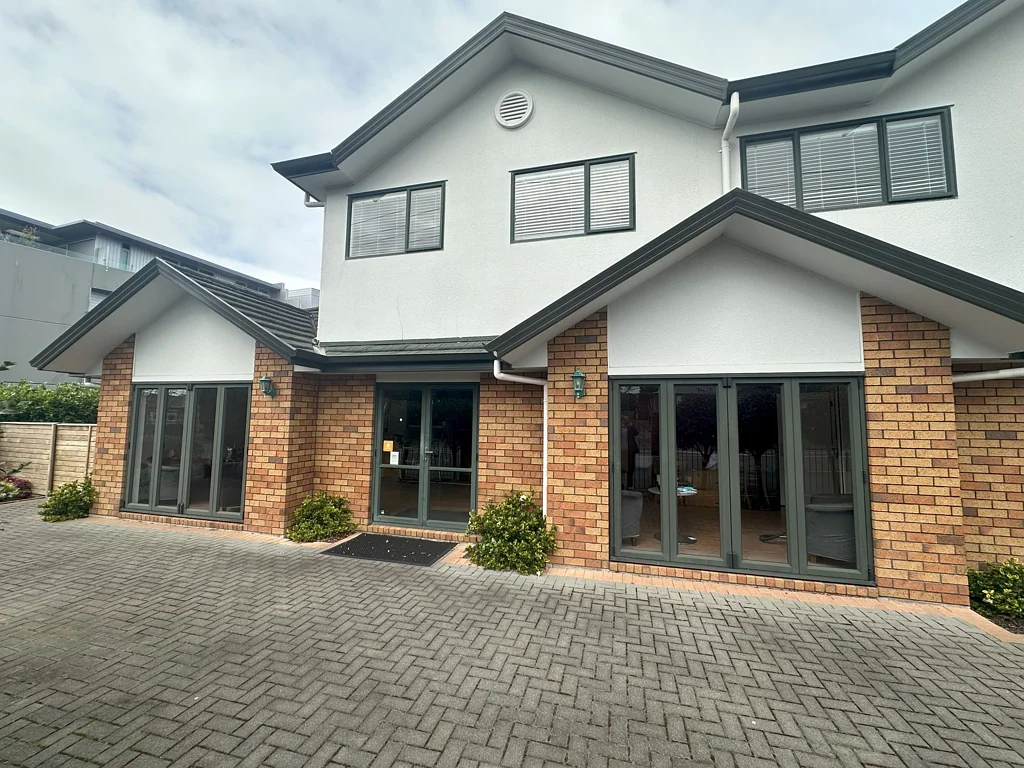 Ellerslie Ellerslie Retail Suitable for Various Uses