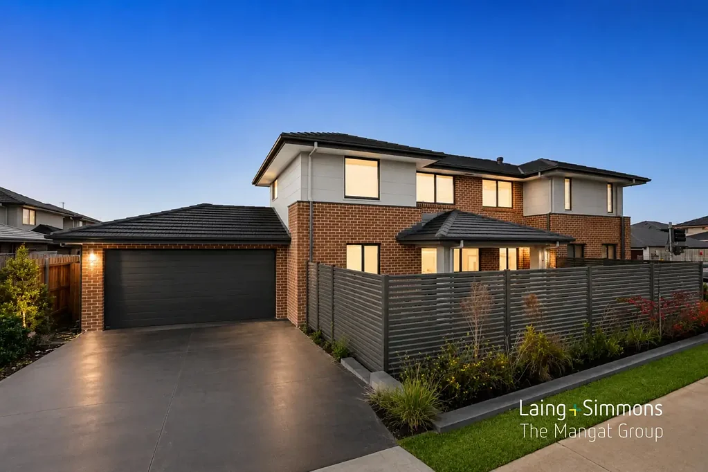 Marsden Park 5Habitaciones Contemporary Family Living in a Prime Marsden Park Location