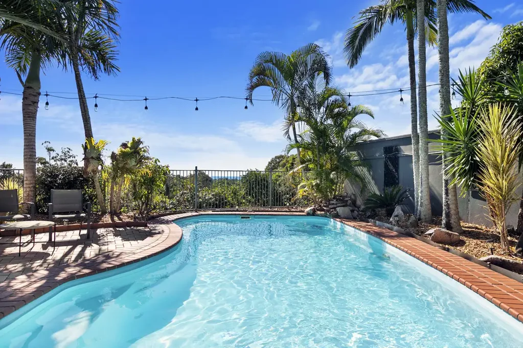 9-11 Craigslee Court, Craignish, QLD 4655
