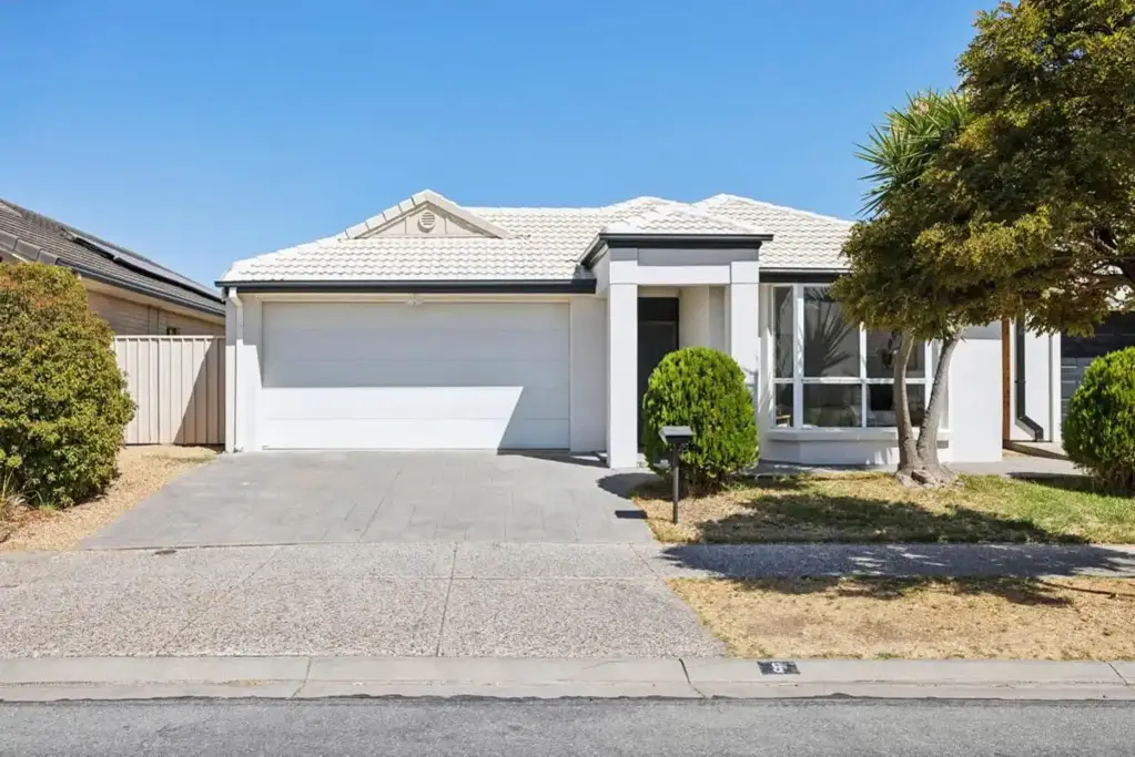 8 Mallard Crescent, Mawson Lakes, SA 5095