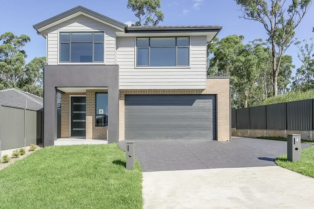 Modern & Stylish Family Home