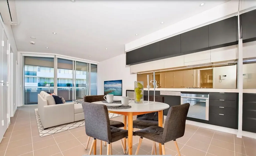 Spacious and stylish living in the heart of Zetland