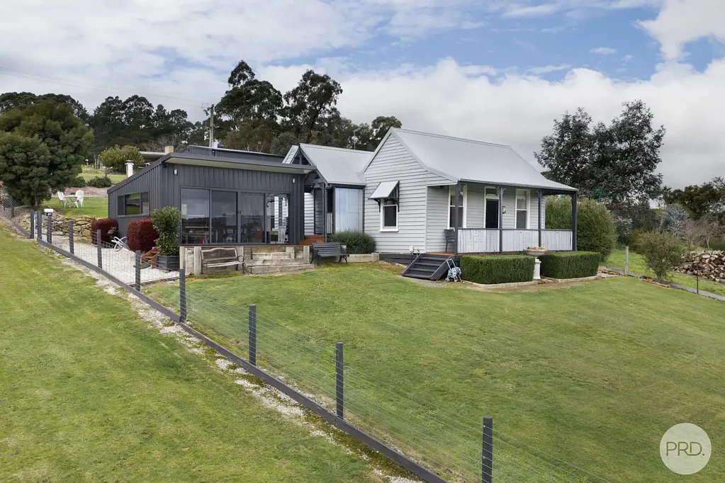 Creswick 3 Slaapkamer House on the Hill - Prime Location with Great Views
