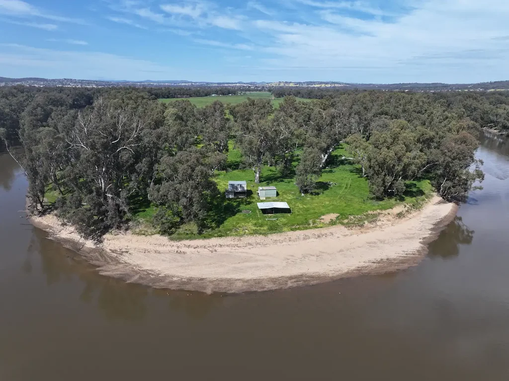 Wagga Wagga 'AYTON VALE' - WHERE THE RIVER MEETS THE CITY