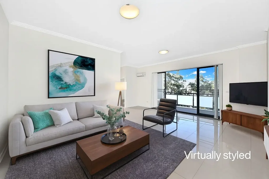 North Strathfield 2 Bedroom Price Reduced - Motivated Vendor Says SELL!


Modern Top-Floor Apartment in Prime Convenient Location (Entry and street parking on Young Street)