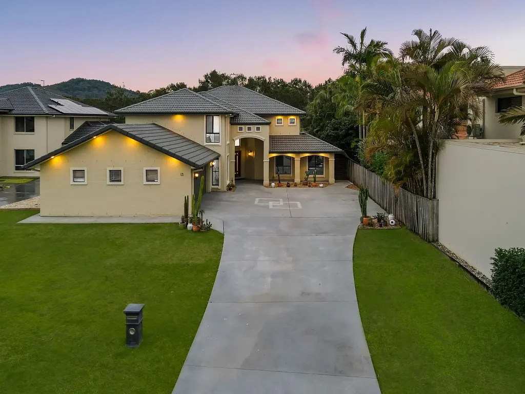 Windaroo 5ਬੈੱਡਰੂਮ LUXURY GOLF COURSE ESTATE LIVING