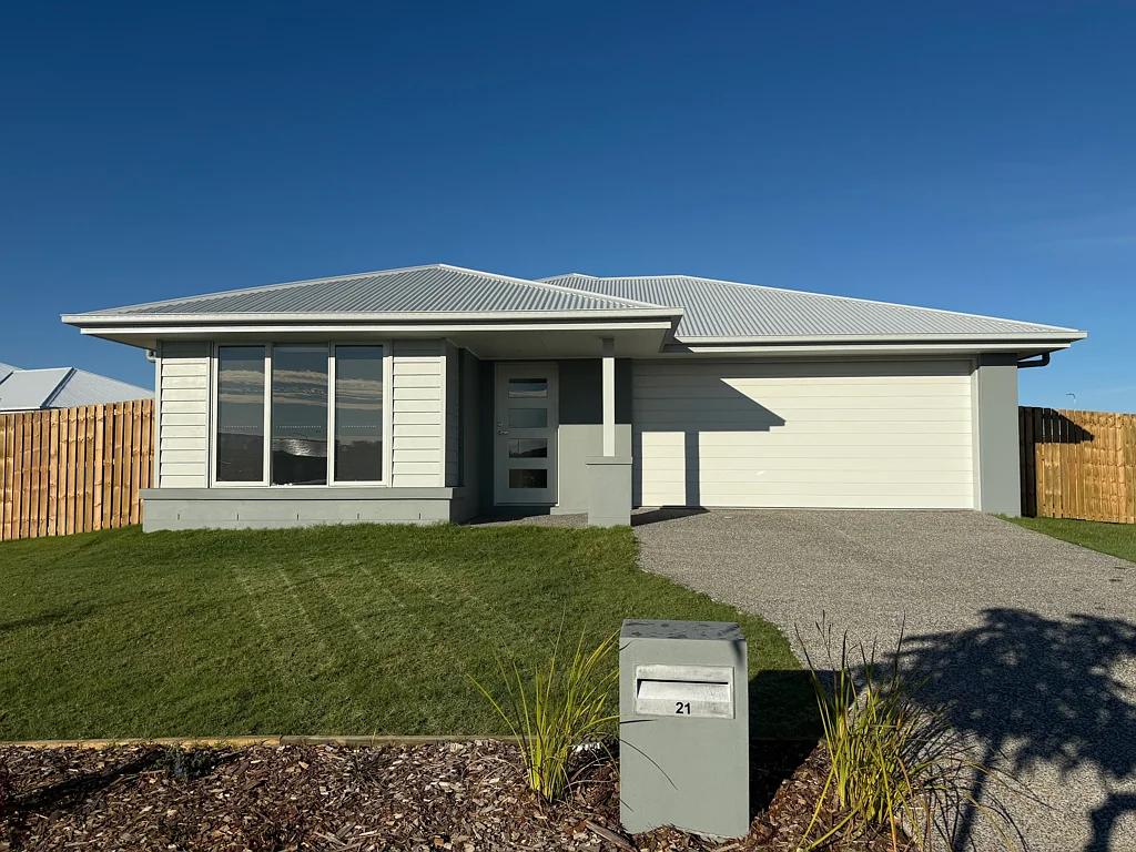 Brand New 4 Bedroom Home in Burrum Heads for $630 Per week