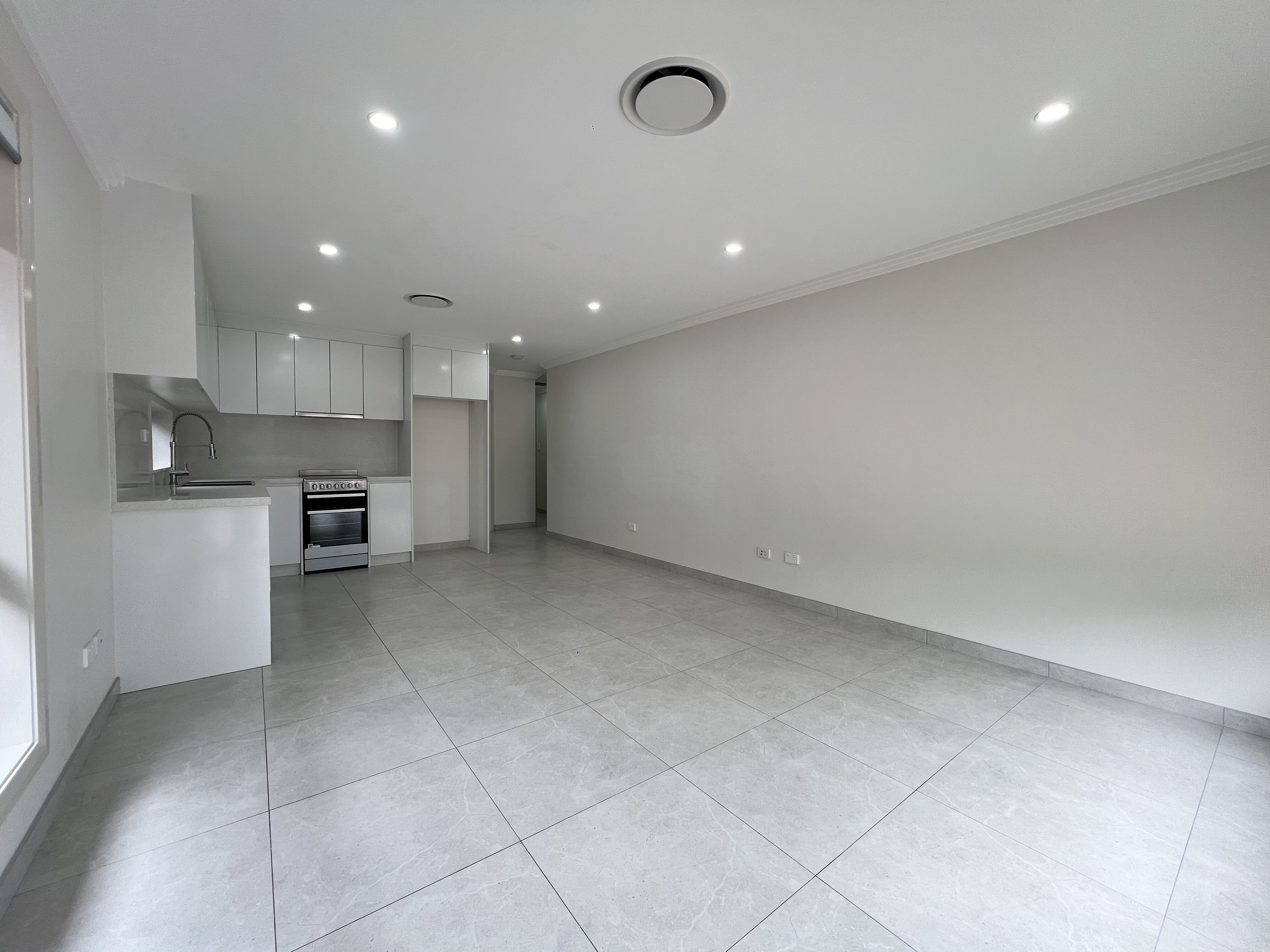 33A COONAWARRA ST, EDENSOR PARK NSW 2176, 0房, 0浴, House