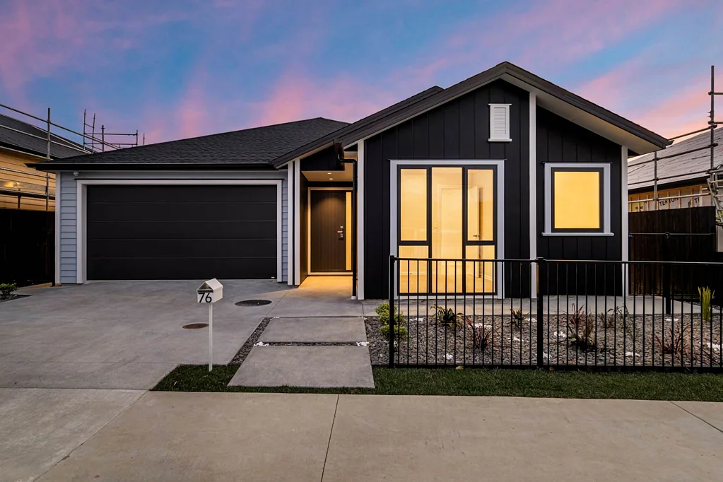 Milldale 5Moenga Spacious Family Home + Granny Potential