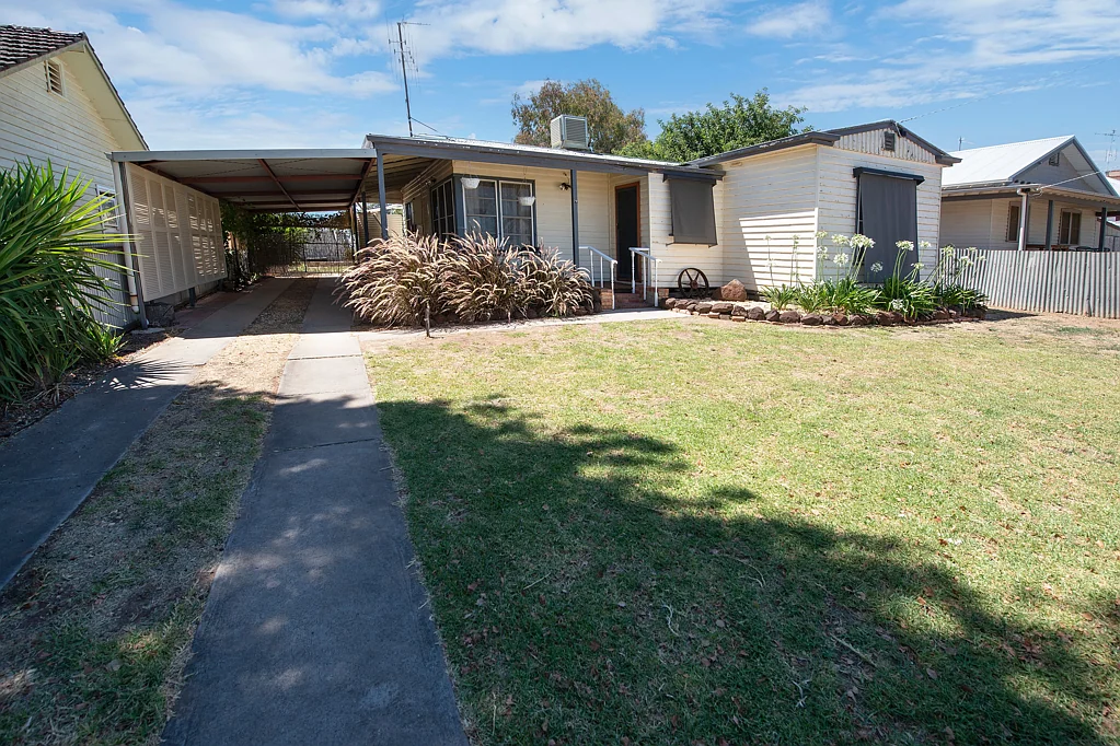 79 Hannon Street, Sea Lake, VIC 3533
