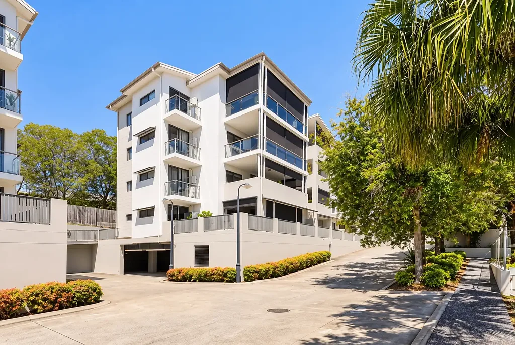 Everton Park 2房 现代两居室公寓 | 泳池、停车位及优越的Everton Park位置 Modern 2-Bed Apartment | Pool, Parking & Prime Everton Park Location