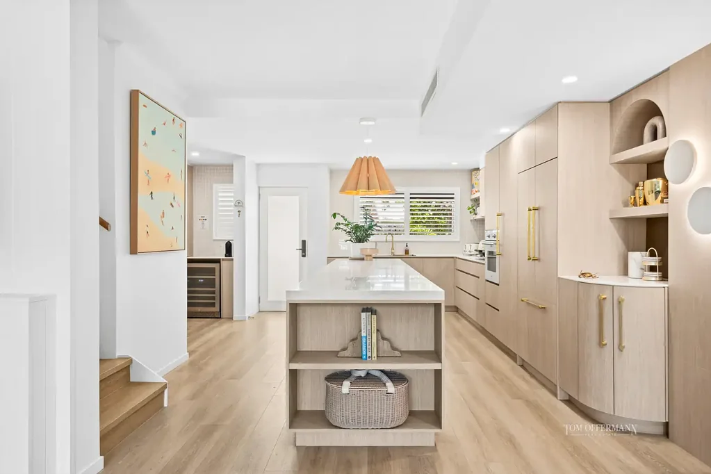 Noosa Heads 3 Bedroom Newly renovated Five-Star Investment; Ticket to Noosa Heads' Holiday Heaven