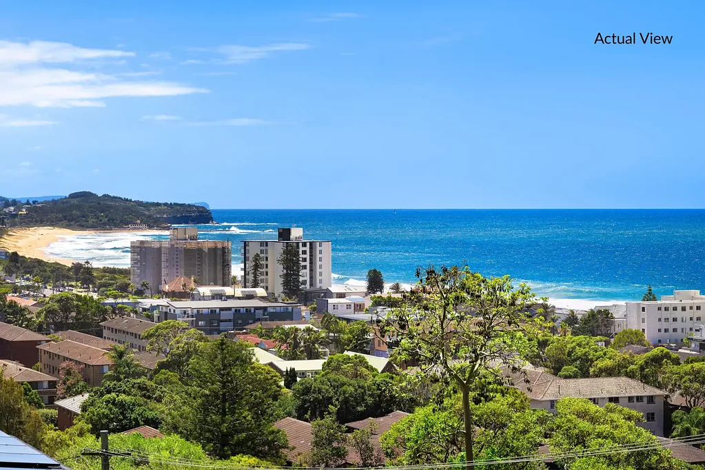 Collaroy 5房 地势较高1,438sqm地块 全景海岸线视野 毗邻保护区 多代同堂布局 灵活创收空间 私密绿意花园 丰富野生动物 周边生活便利 Breathtaking Ocean and Coastal Views - Two homes in one for extended family or passive income!