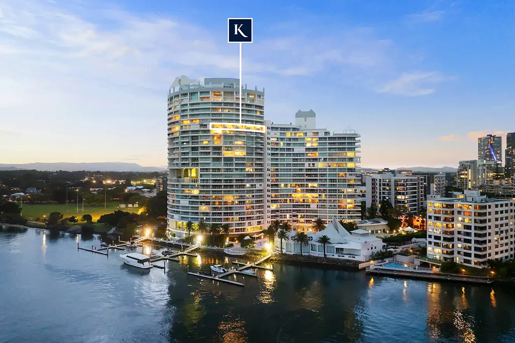 Southport 4房  Deceased Estate: Exceptional Charm, Potential and Protected Panoramic Views