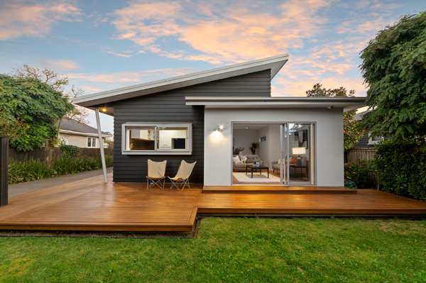 Saint Albans 4房  Priced To Sell $999,000