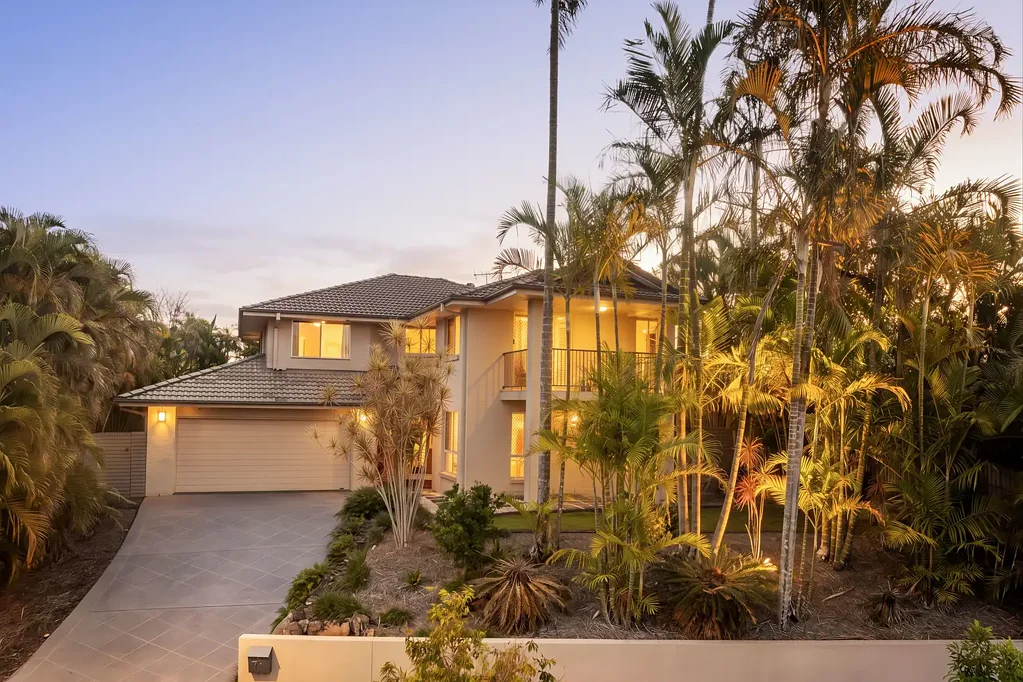 Moggill 4Moenga Impressive Family Home in Great Location