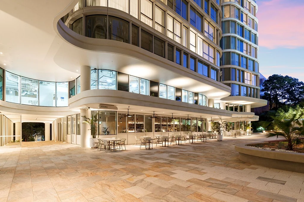 VACANT & IMMACULATE | Luxury Living 250m from Victoria Cross Metro