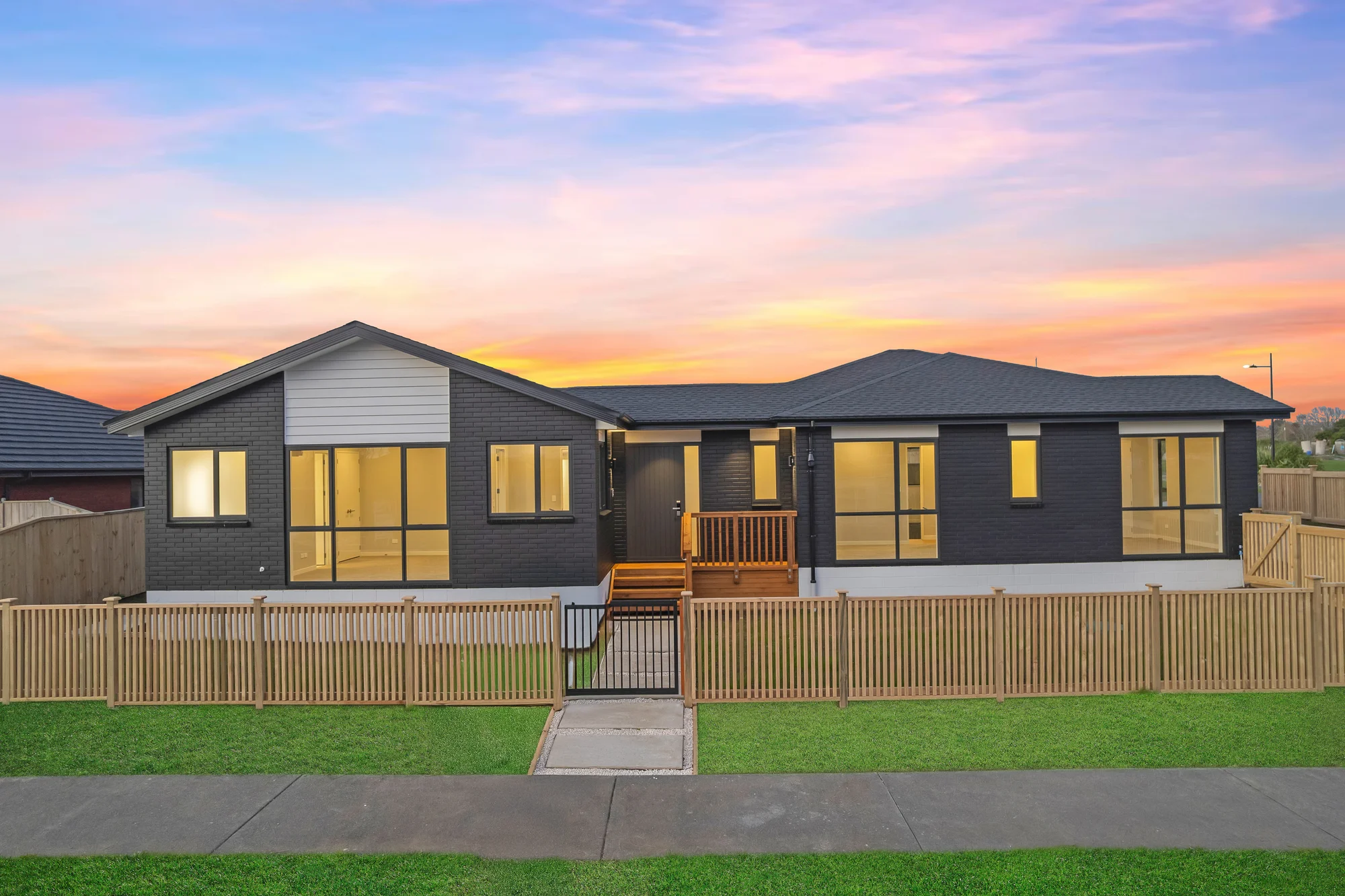 Clarks Beach 4Habitaciones Coastal Calm Meets Contemporary Style!