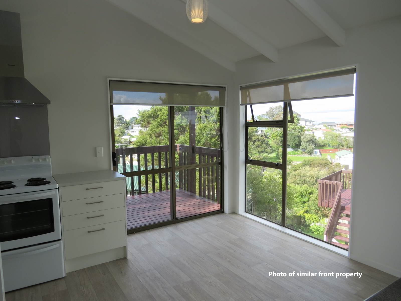 2/18 Glen Vista Place, Bayview, Auckland - North Shore, 2房, 1浴