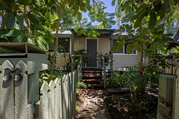 33 Waverley Street, Bucasia