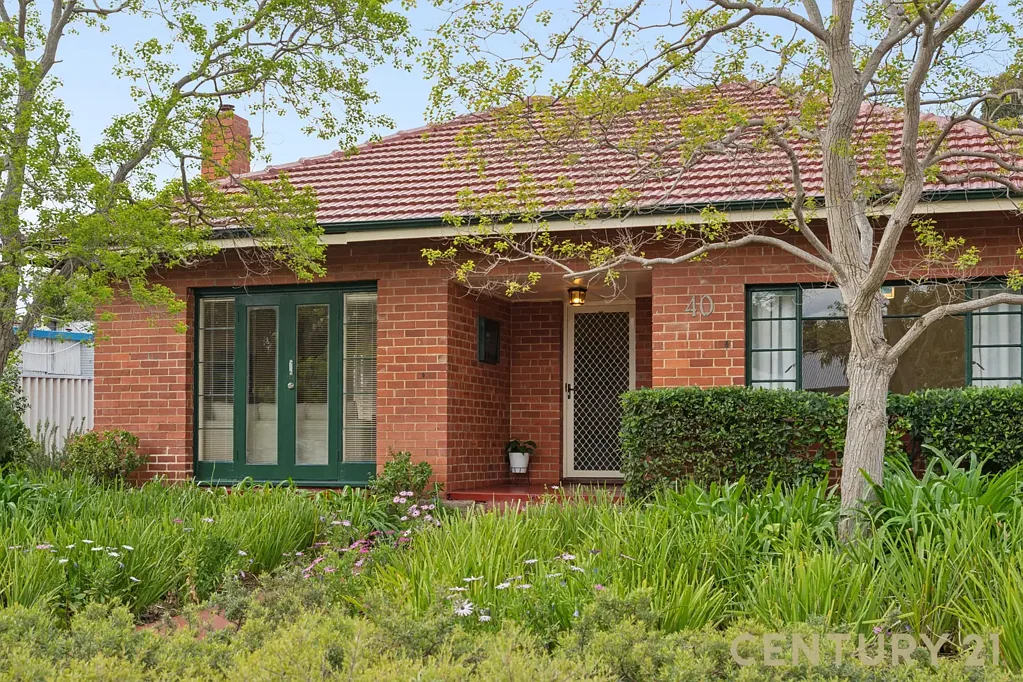 Lathlain 2 Bedroom CHARMING CHARACTER HOME WITH LOADS OF WARMTH, CLOSE TO THE CBD & SURROUNDS!!