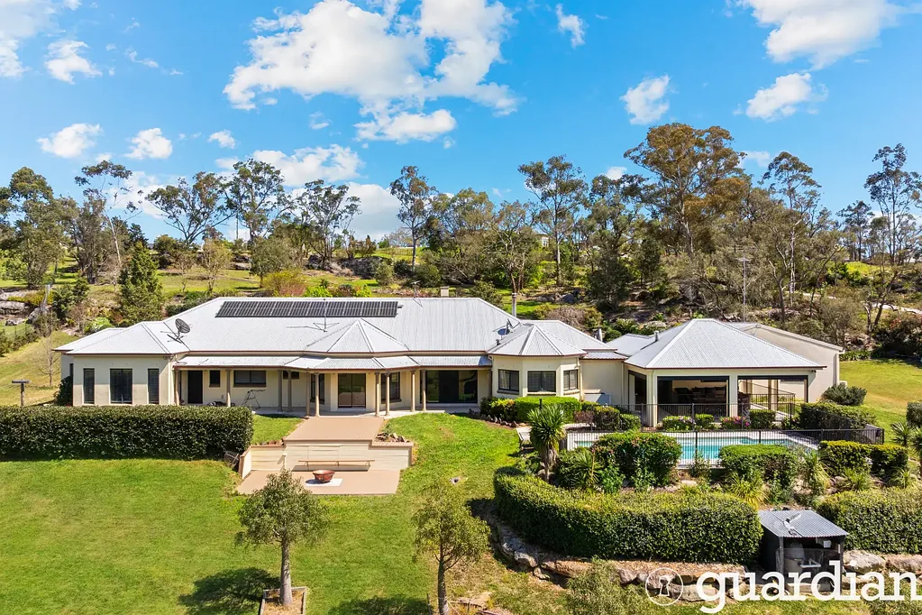 Annangrove 5ਬੈੱਡਰੂਮ Luxury Acreage Living for the Modern Family