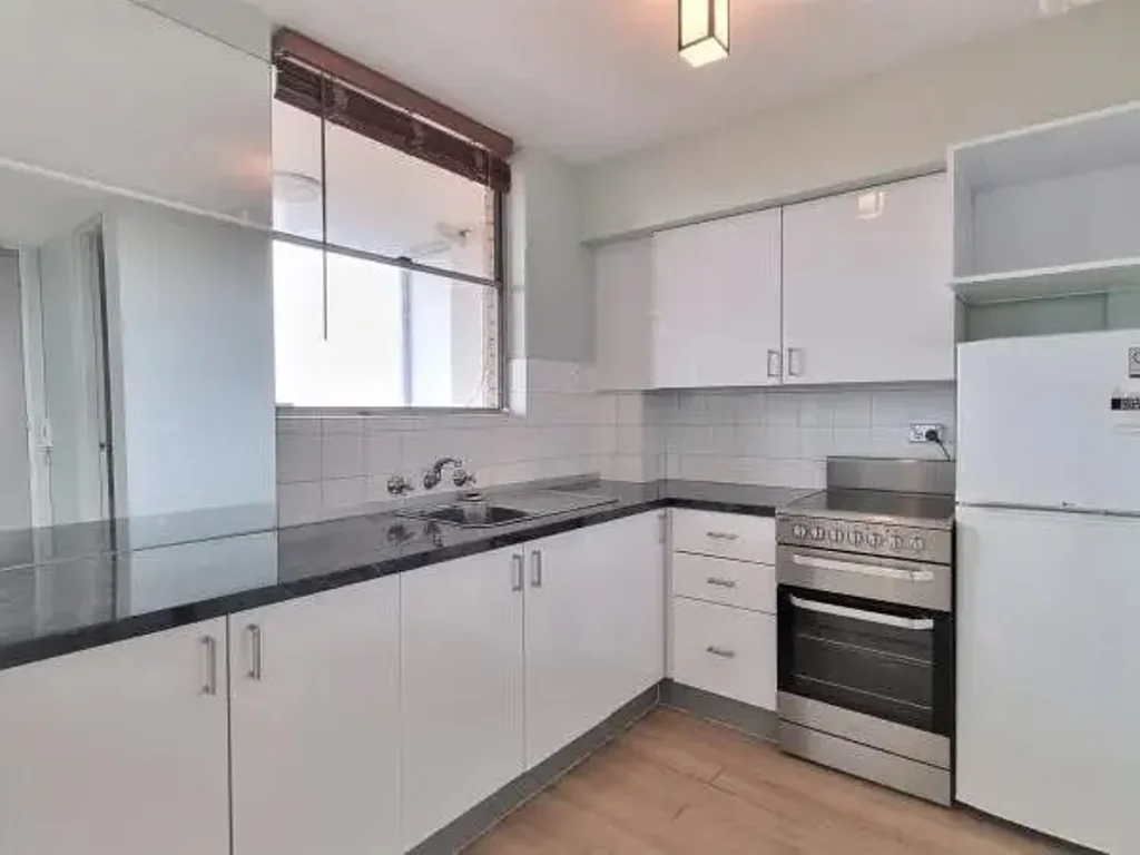 RENOVATED STUDIO WITH BALCONY & POOL
