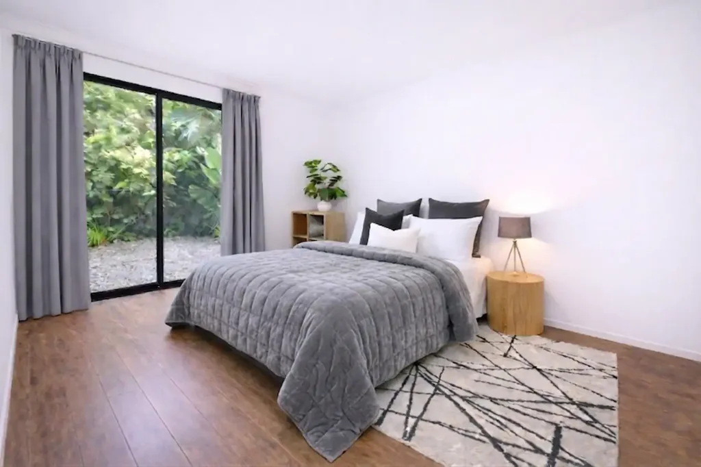 FURNISHED - THE BEST LOCATIONS - WORK VISAS ACCEPTED