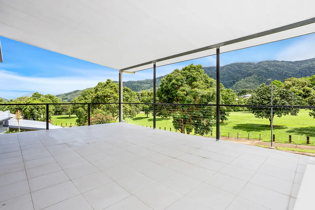 Bentley Park 6غرفة نوم Fixed Term Lease Expires July 2025 - The Shear Size Of This Home Is Impressive!