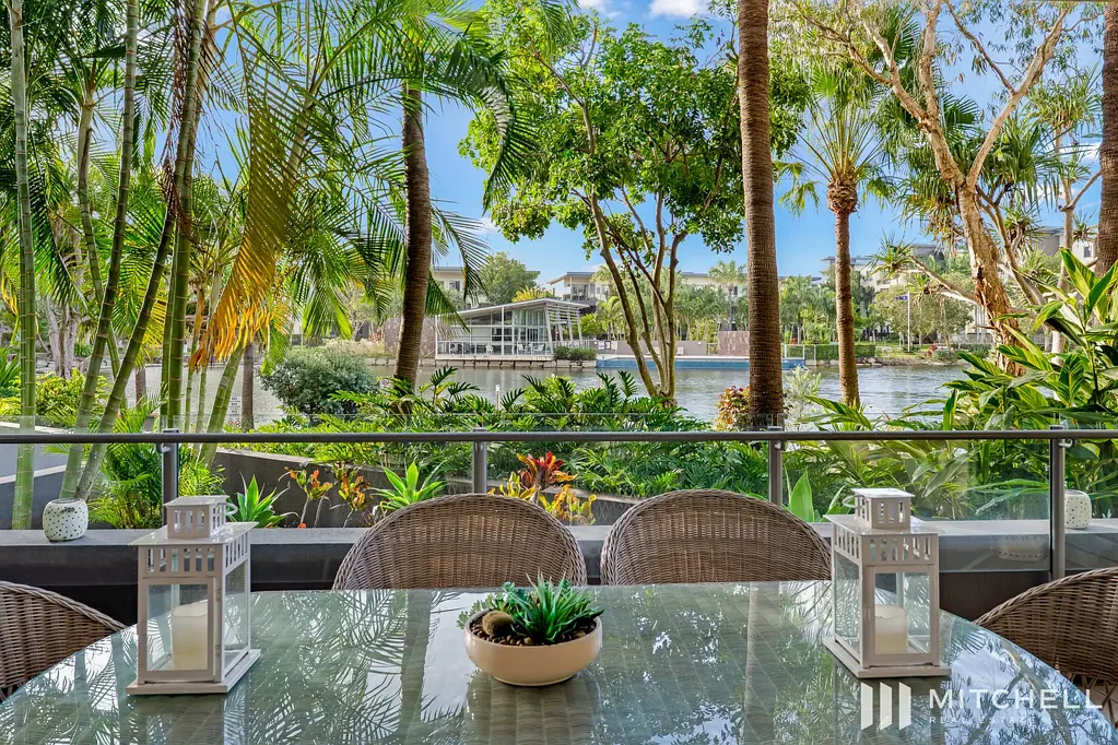 Hope Island 3房  Waterfront Living in Gated Ilanah Aqua