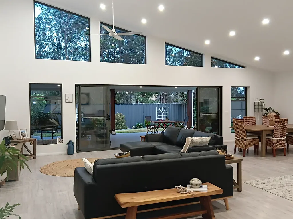 Black Head 3Zimmer Spacious 338 sqm. modern coastal family home on the spectacular NSW Mid Coast.