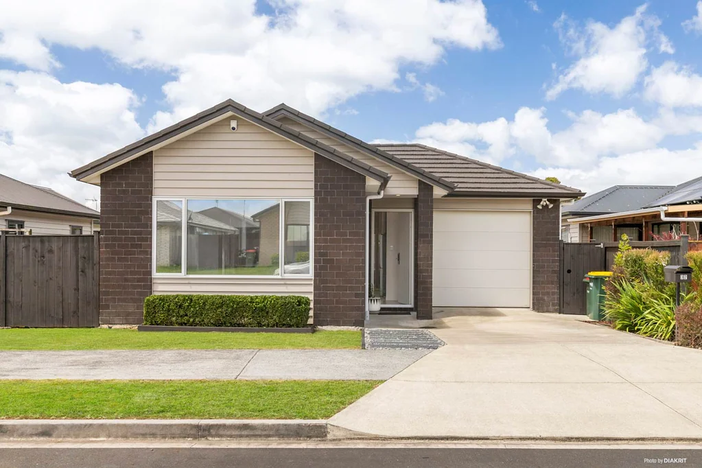 Pukekohe 3chambre Stylish & Secure: Your Pukekohe Dream Starts Here!