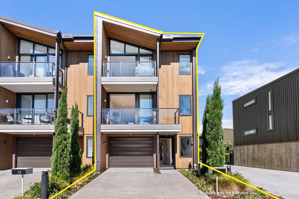 Stonefields 4房  End Terrace Advantage - Vacant & Must be Sold!