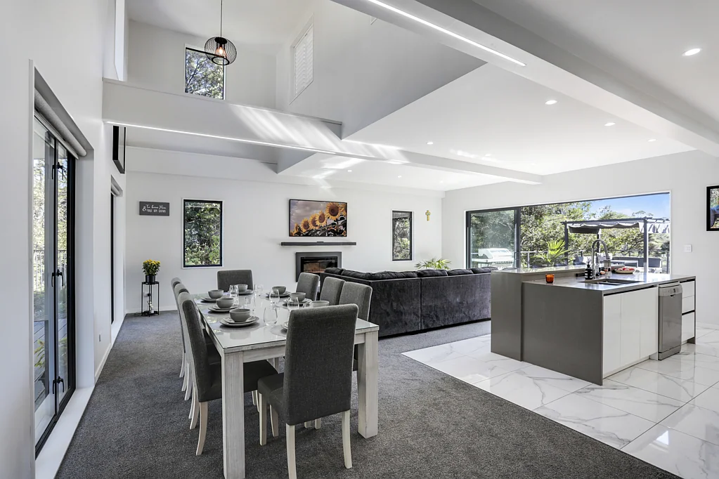 18 Sunnyvale Road, Waitakere, Waitakere City, Auckland