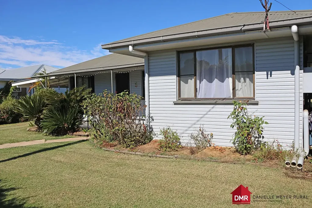 Mundubbera 3房  BEAUTIFULLY MAINTAINED FAMILY HOME IN A PEACEFUL MUNDUBBERA LOCATION