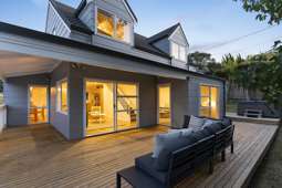 2/68 Matipo Road, Mairangi Bay