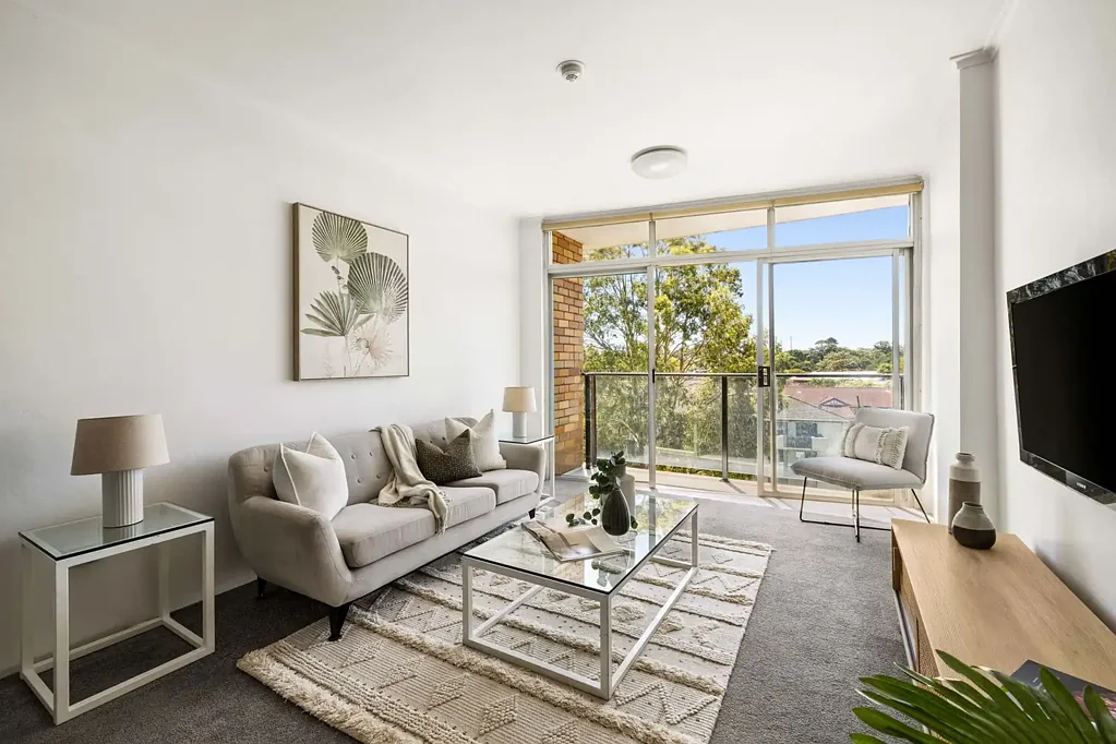 Kensington 2ਬੈੱਡਰੂਮ Stunning North Facing Apartment Resident parking onsite for added convenience (scramble parking)