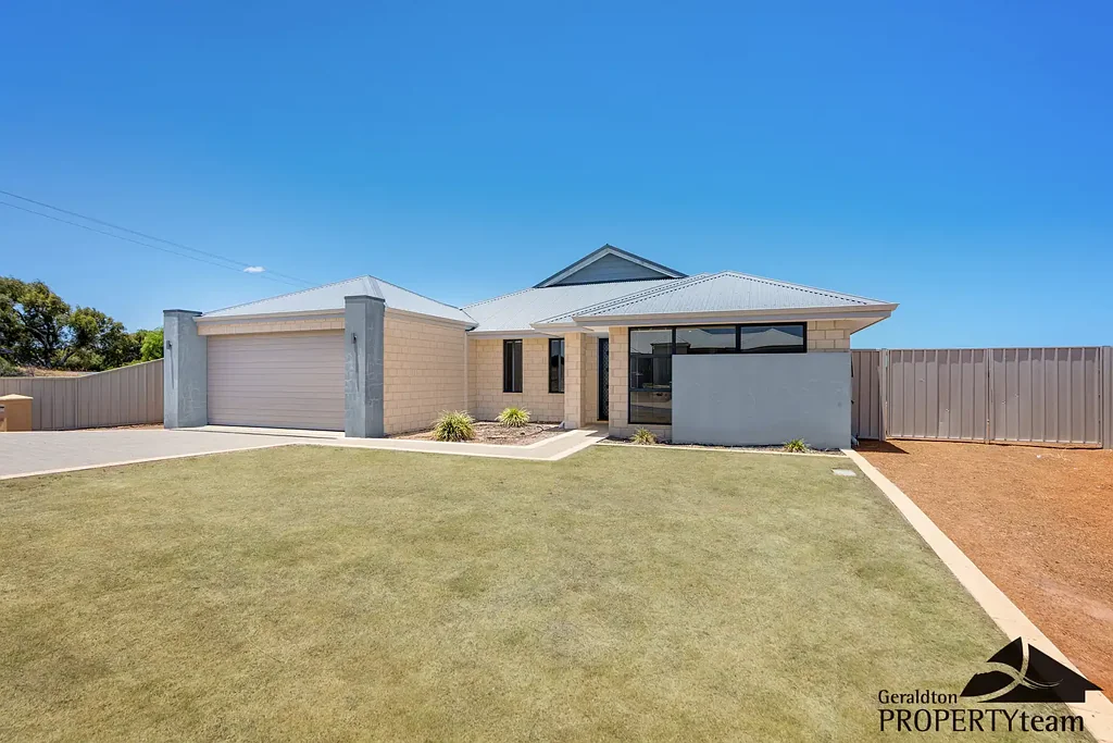 44 Reef Boulevard, Drummond Cove, WA 6532