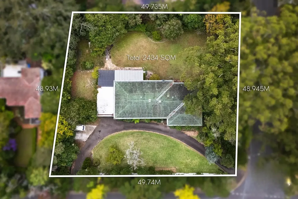 Wahroonga 4房 DA已批九套豪华住宅 50米宽前沿 2434平米地块 朝北朝向 双重街道通道 即时租金回报 豪华基础设施 交通购物便利 DA Approved Luxury Development: 9 High-End Residences in Blue-Ribbon Wahroonga - Land Size 2,434sqm with 50m frontage approx.