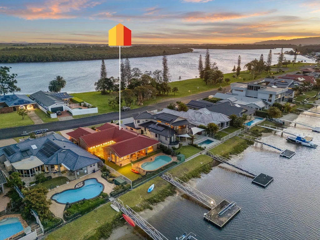West Ballina 4ห้องนอน Waterfront Living with Private Jetty & Pontoon