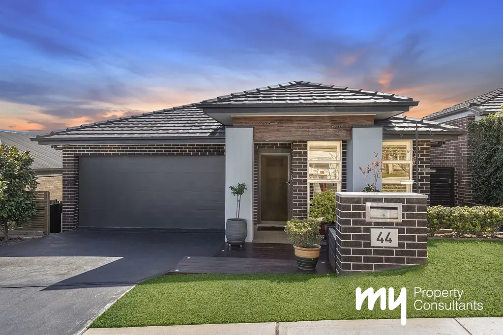 44 Jennings Crescent, Spring Farm, NSW 2570