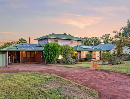 22 Rowsley Way, Carine, WA 6020, 5房, 2浴, 独立屋