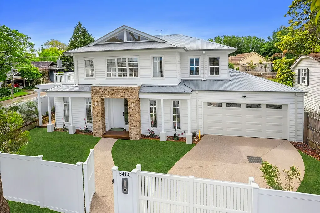 Frankston South 4部屋 A Captivating Presence in an Iconic Location