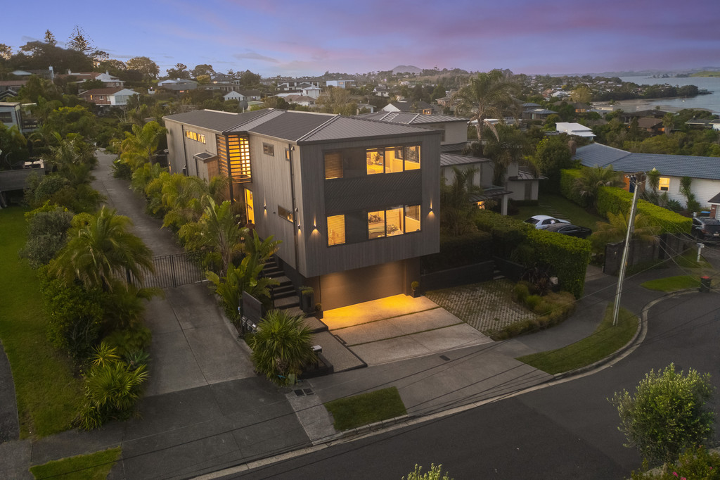 10 Calder Place, Wai O Taiki Bay, Auckland, 5 ਕਮਰੇ, 1 ਬਾਥਰੂਮ